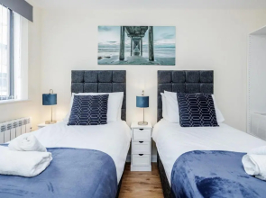 REAL - Queens Apartments F1