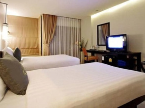 Отель Palmyra Patong Resort