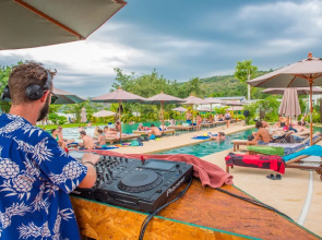 PP Charlie Beach Resort