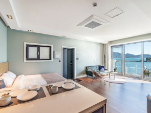 Namhae Lounge 32 Resort C
