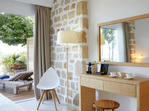 Afitos Boutique Hotel