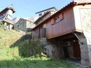 Comfortable Rural Cottage in Ancient Village in the Douro Region