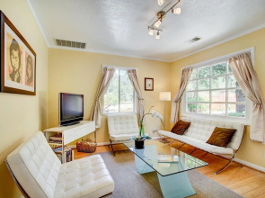 Wine Country Gem 2 Bedrooms 1 Bathroom Home