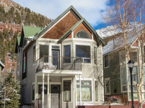Hruza Hideout by Avantstay Quiet Apartment in Telluride s Historic District Permit 16094