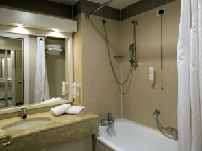 Holiday Inn Naples by IHG