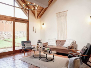 w Impressive 2BR Villa in Sacred Valley