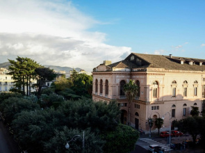 Al Teatro Verdi Luxury Apartment