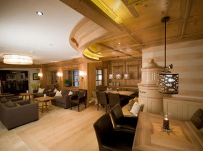 Hotel Berghof Crystal Spa & Sports