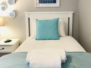 Dolphin Circle B&B