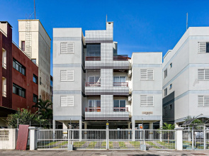 Apto Confortável Com Sacada A 600m Do Mar Cnu104
