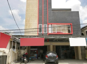 Ratu Residence Syariah by OYO Rooms