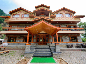 Hotel Batseri
