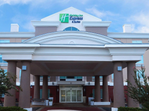 Holiday Inn Express & Suites Columbia-I-26 @ Harbison Blvd by IHG