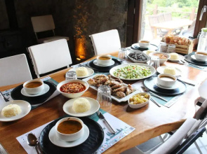 Karlibel Armutalan Yayla Evleri