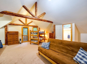 25sl - Hot Tub - Bbq - Pets Ok - Wifi - Sleeps 6 1 Bedroom Home by RedAwning