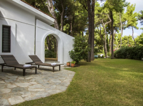 Sani Seaside Luxury - Thalia Pool Retreat