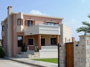 Private Pool Luxurious Villa with Parking & BBQ