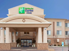 Holiday Inn Express & Suites Brandon by IHG