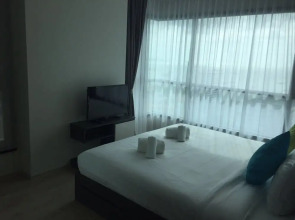 The Base Central Pattaya by Minsu