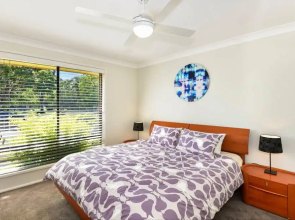 The Noraville House - Large Family Home