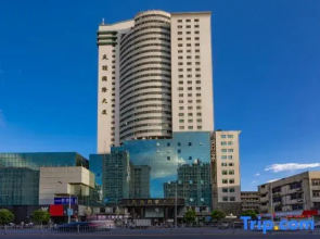 Bolinniao Homestay (MIXC Shantou)