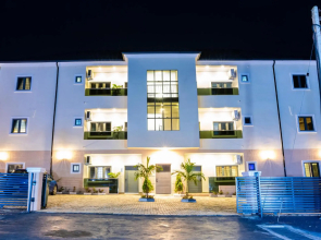 99 Mozilla Apartments And Suites
