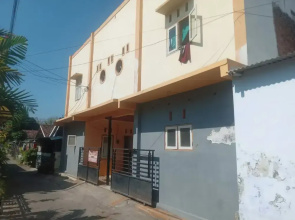 Hotel O Lili Kost SyariahNearKetapang Royal City