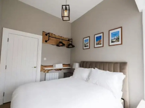 Stylish 2-bed Apartment in the Heritage Quarter