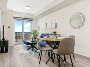 Luxury 1BR Condo - King Bed and Private Balcony