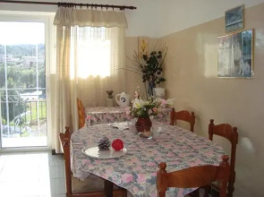 George's Apartments