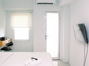 Simply Look Studio Room At Tamansari Mahogany Karawang Apartment