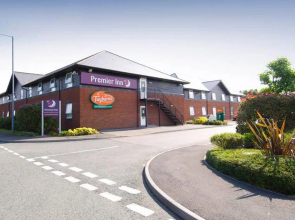 Premier Inn Swansea North