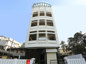 OYO 11651 BKR Guest House