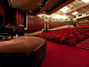 Al Bustan Palace, a Ritz-Carlton Hotel