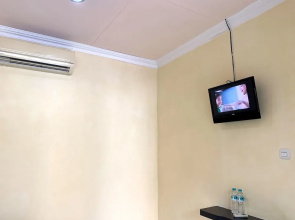 Hotel O Wisma Phinisi Syariah Near Mall of Pinrang Sejahtera