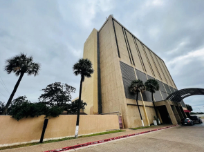 Holiday Inn Civic Center