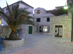 Apartments Primosten (600)