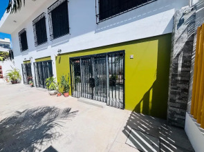 Meson del Capitan Apartments