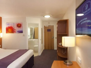 Premier Inn Glasgow Airport