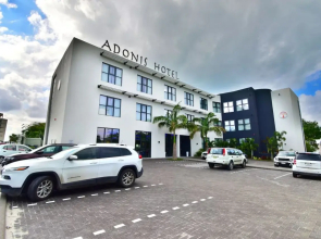 Adonis Cupecoy