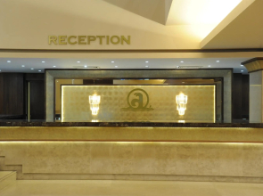 Adams Beach Hotel & Spa