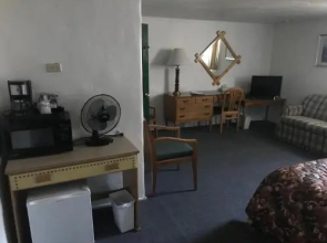 Topaz Lodge