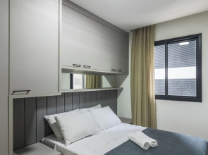 Apt w/ BBQ Grill 300m From the Beach May0501