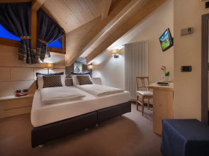 Cardo hotel