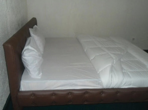 Airport Inn Motel