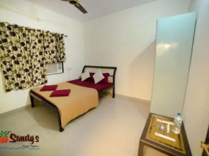Sandy's Holiday Inn