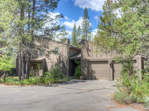 Irish Mt Lane 8 By Village Properties At Sunriver