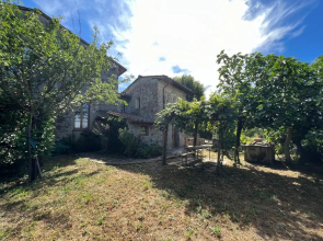 Country Holiday House pet friendly near Florence and Mugello Tuscany with garden and panorama