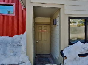 Remodeled 2 Bedroom Condo with Easy Access to Mountain Biking, Swimming, Hiking, Hot Tubs! by RedAwning
