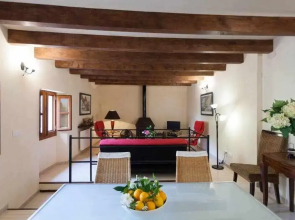 Cosy Charming house w Roof Terrace wviews